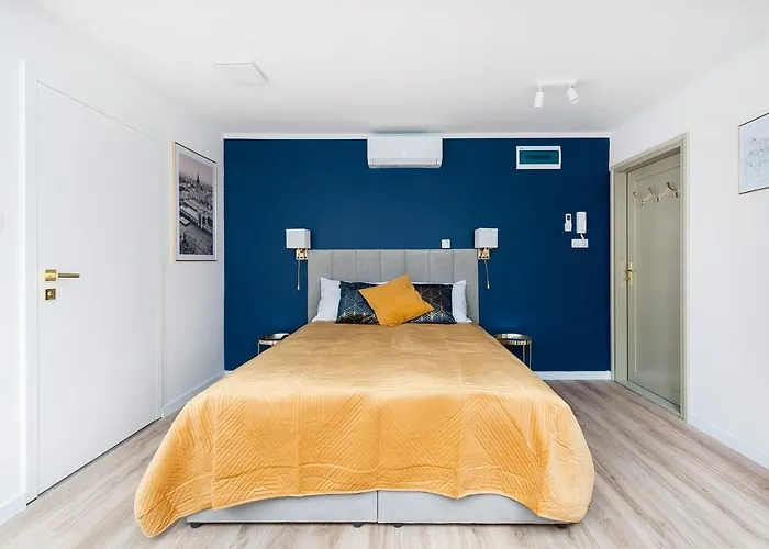 Rose Apartment
